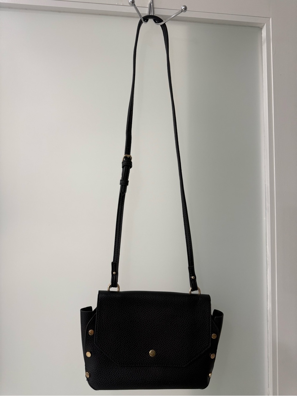 Steve Madden Black Pebbled Shoulder Bag Gold Hardware Crossbody Purse